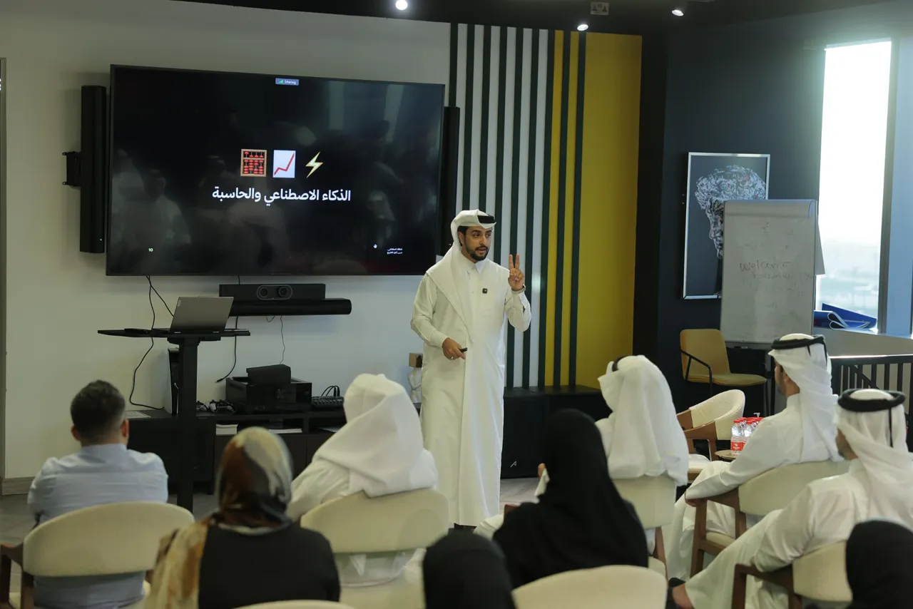 مروان الأهجري يقدم ورشة تدريبية عن الذكاء الاصطناعي